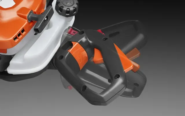 Ergonomski prilagođena drška rezača